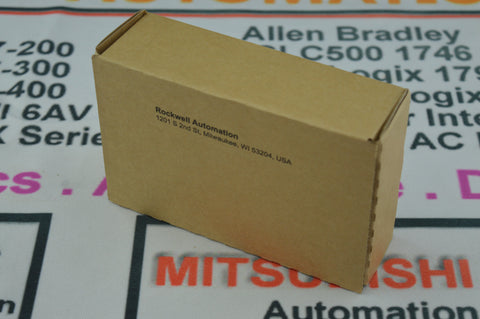 1746-IV8 1746IV8 Allen Bradley New in orignal box, FAST DELIVERY