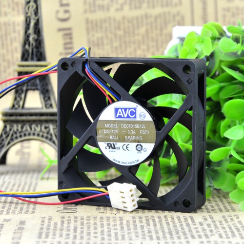 AVC DE07015B12L four-pin 7CM AMD intelligent speed fan AVC DE07015B12L four-pin 7CM AMD intelligent speed fan